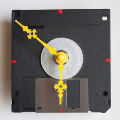 computer disk clock